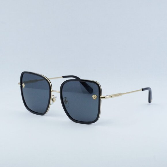 🕶️ New Versace VE2247D 143887 Sunglasses - Black/Gold Frame, Dark Grey Lenses - Picture 1 of 11